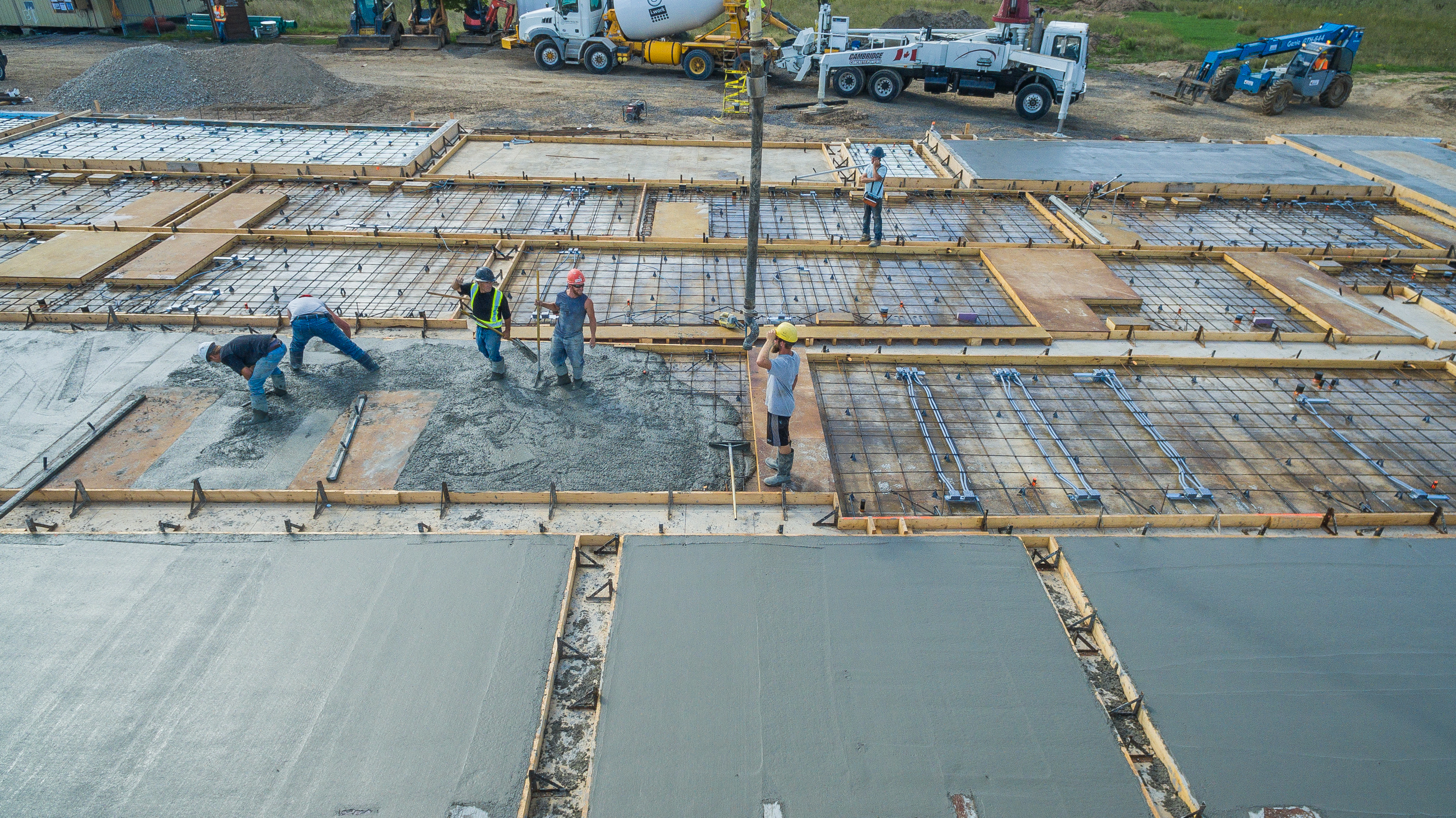 Pouring Concrete Tilt-Up Panels & Adding Insulation
