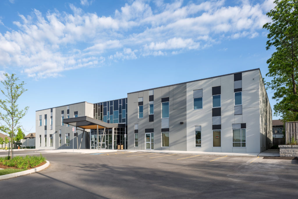 Richmond Hill Medical Building - Tilt Wall Ontario
