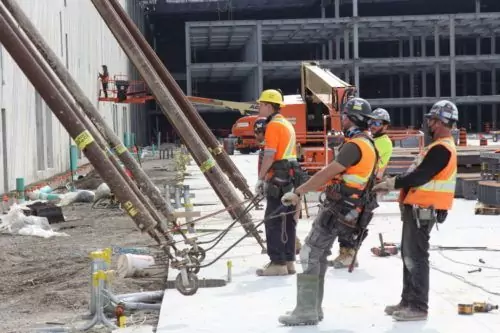 Lifting Tilt Up Panels - Tilt Wall Ontario
